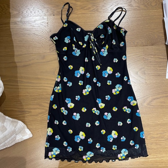 Dress ✨ - Picture 1 of 3